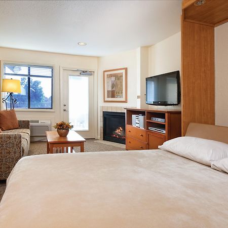 Worldmark Grand Lake Monkey Island Exterior photo